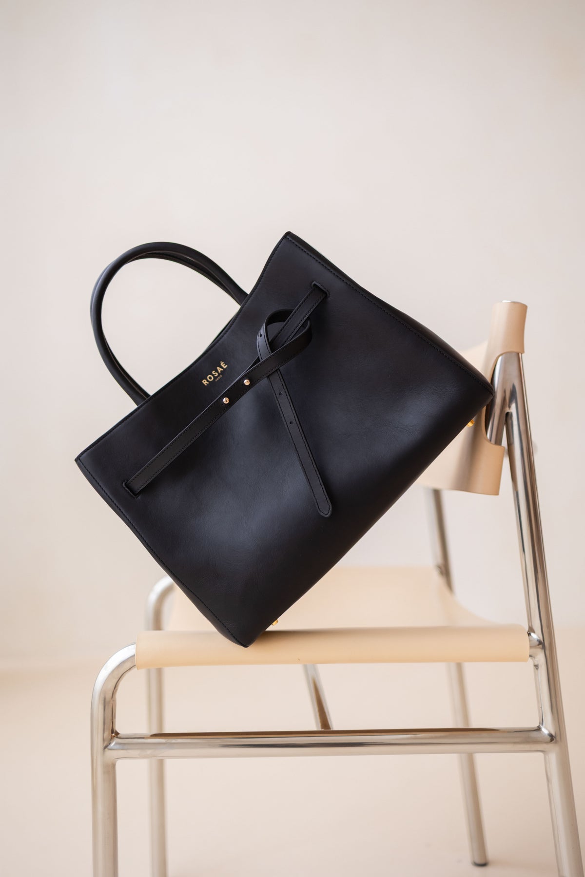 Le Pimpean - Licorice Leather