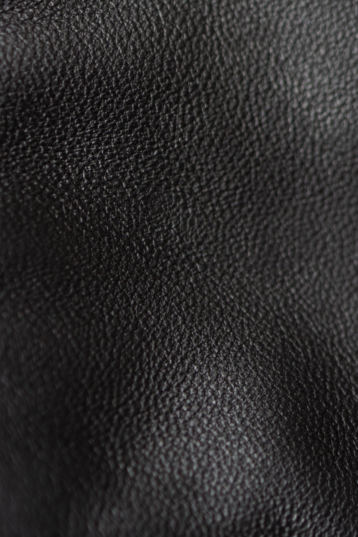 Le Gru - Licorice Leather