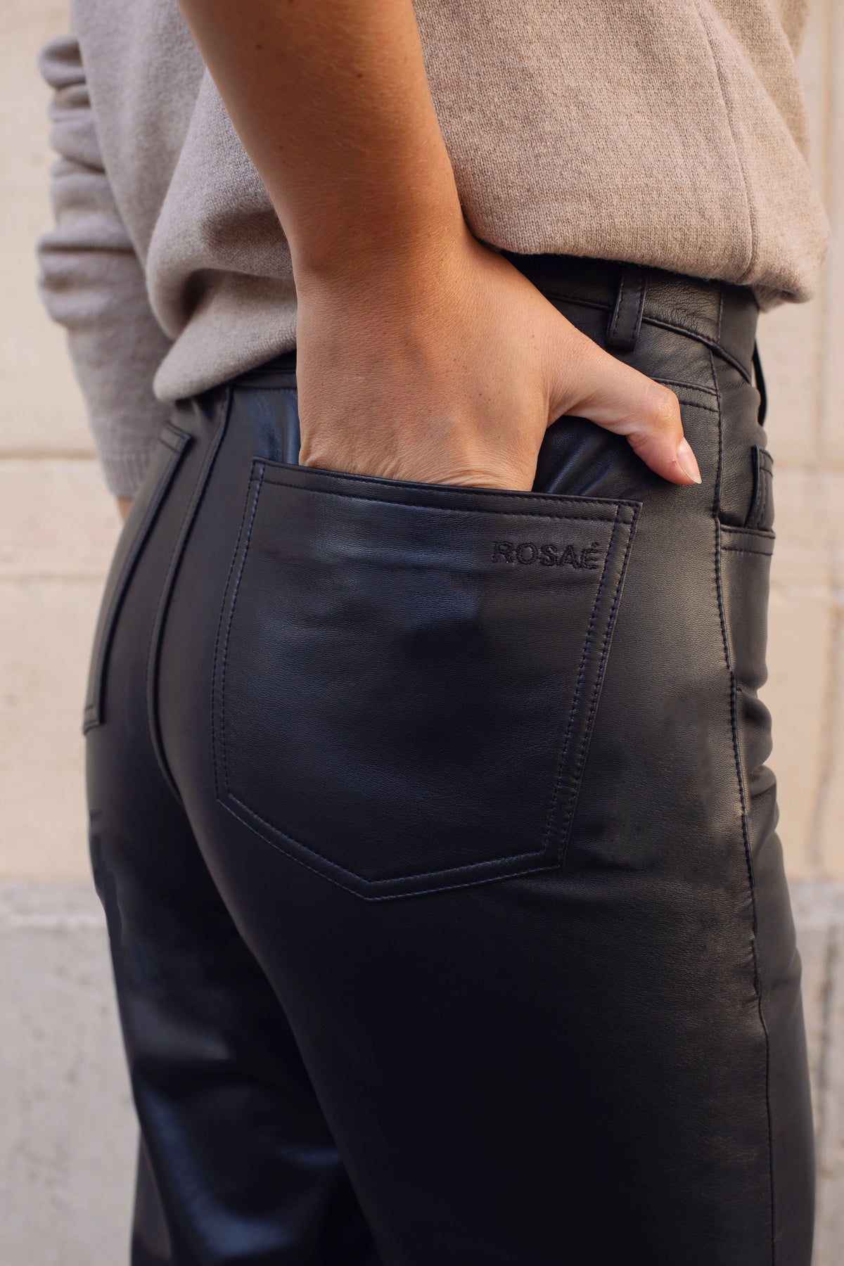 Le Daisy - Licorice