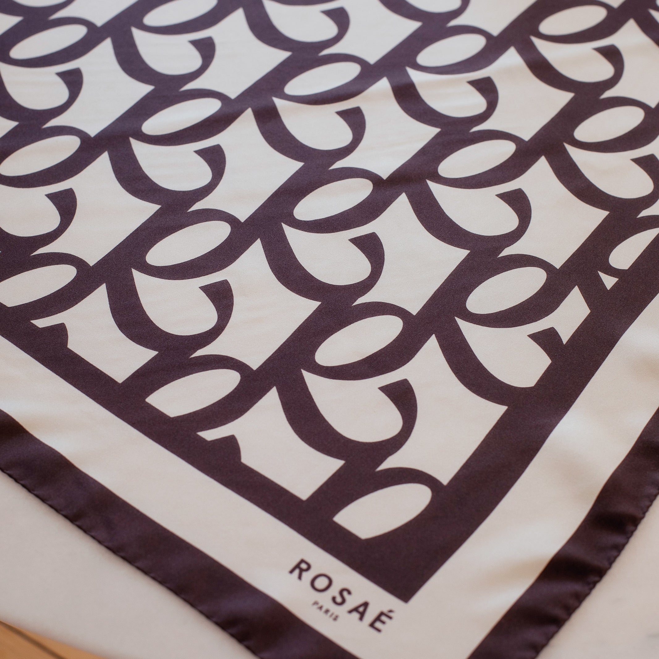 Le Louis - Monogramme Chocolat