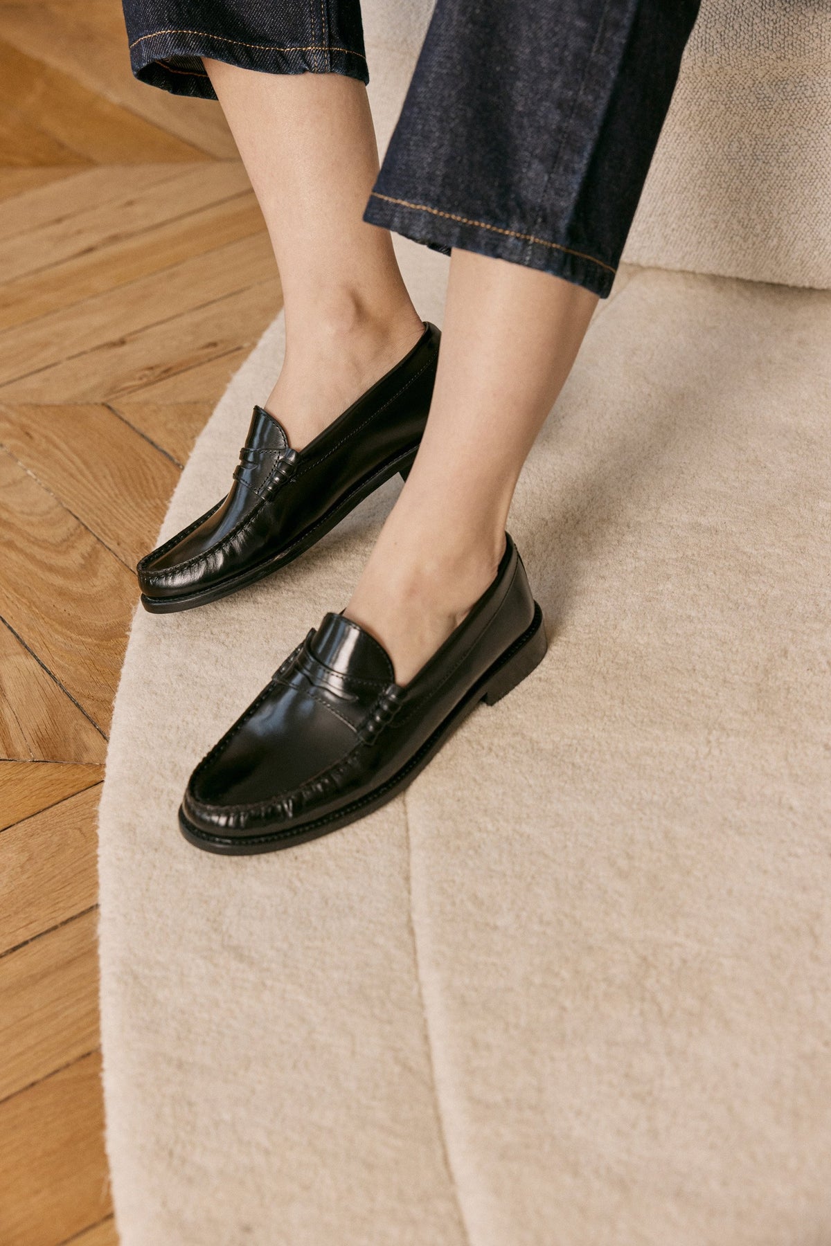 Les Valentin - Glossy Black