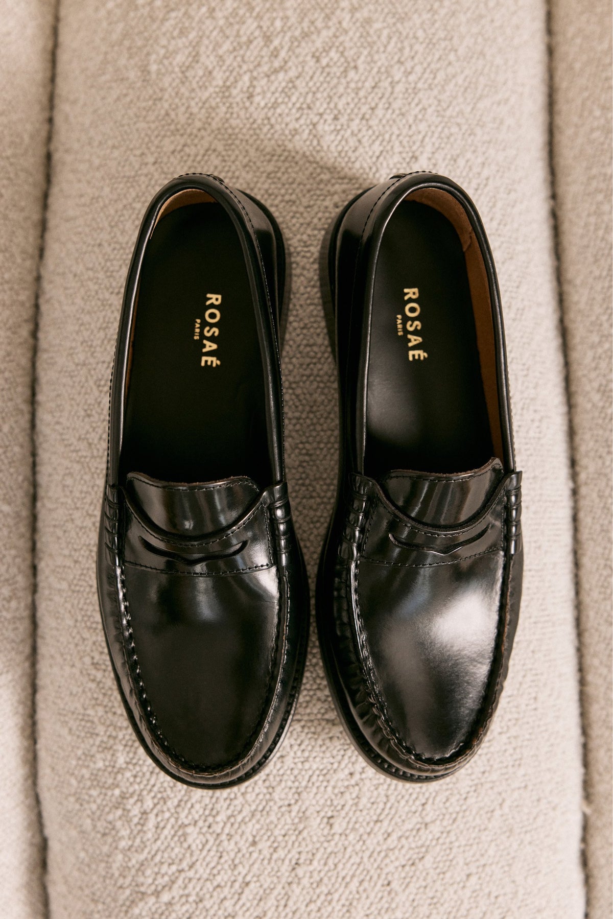 Les Valentin - Glossy Black